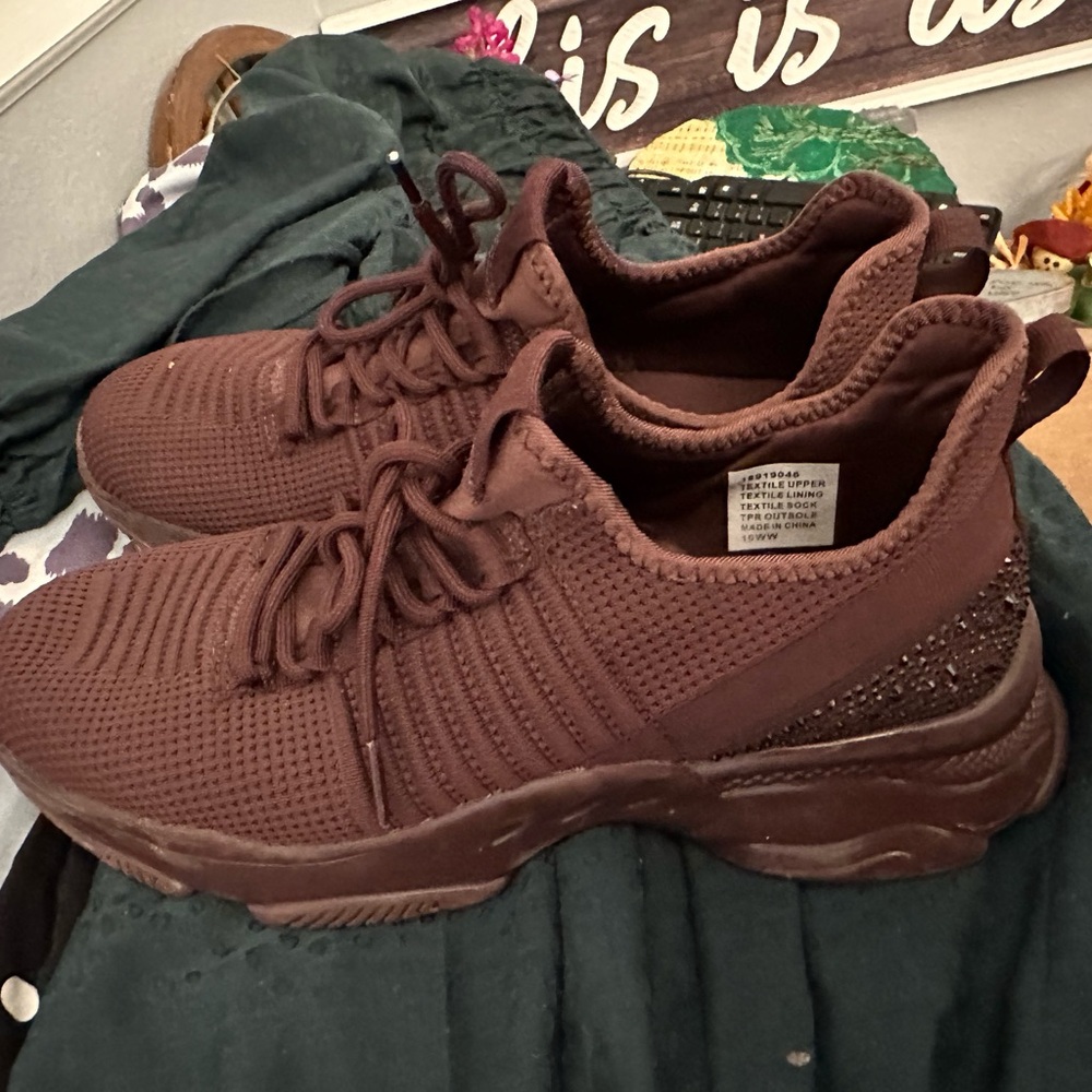 TORRID Chunky Active Embellished Burgundy Sneaker Women's Size 10 WW